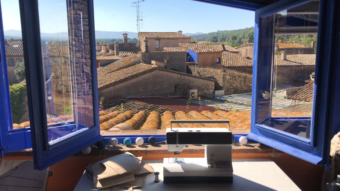 TRAS LOS HILOS - Aysa